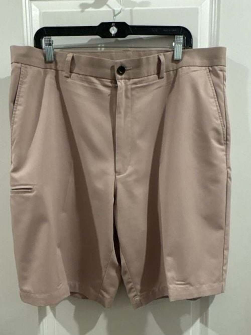 SLAM Men's Performance Golf Tech Shorts in tan
